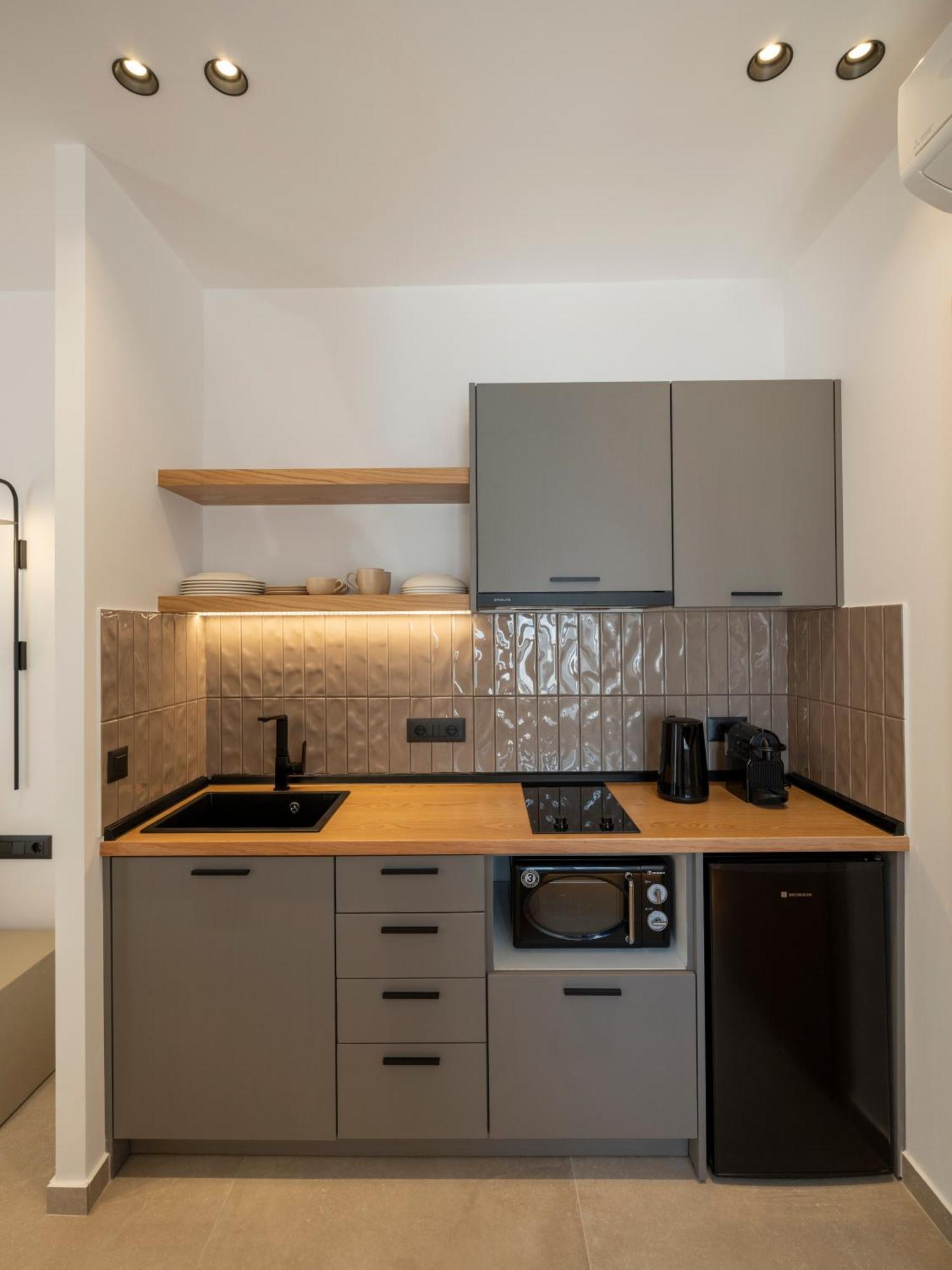 纳乌萨Anemelia Way Of Living公寓式酒店 外观 照片